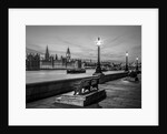 Thames promenade, London by Assaf Frank